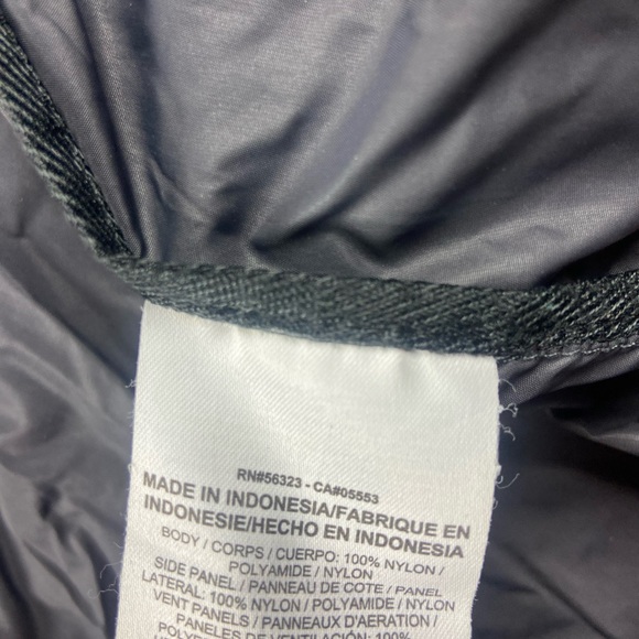 Women’s Nike Black Vented Full Zip Running Windbreaker Jacket Size L - Picture 4 of 4